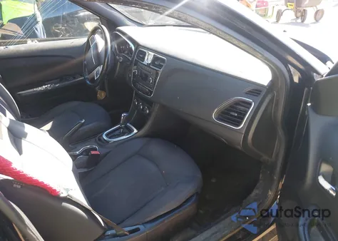 2013 Chrysler 200 Touring из США, поврежденный, VIN 1C3CCBBB3DN666071